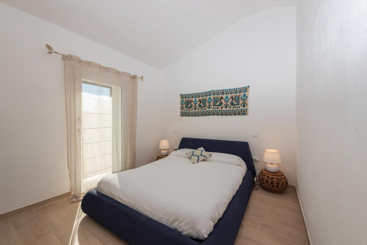 B&B Bithia Chia Esterno foto