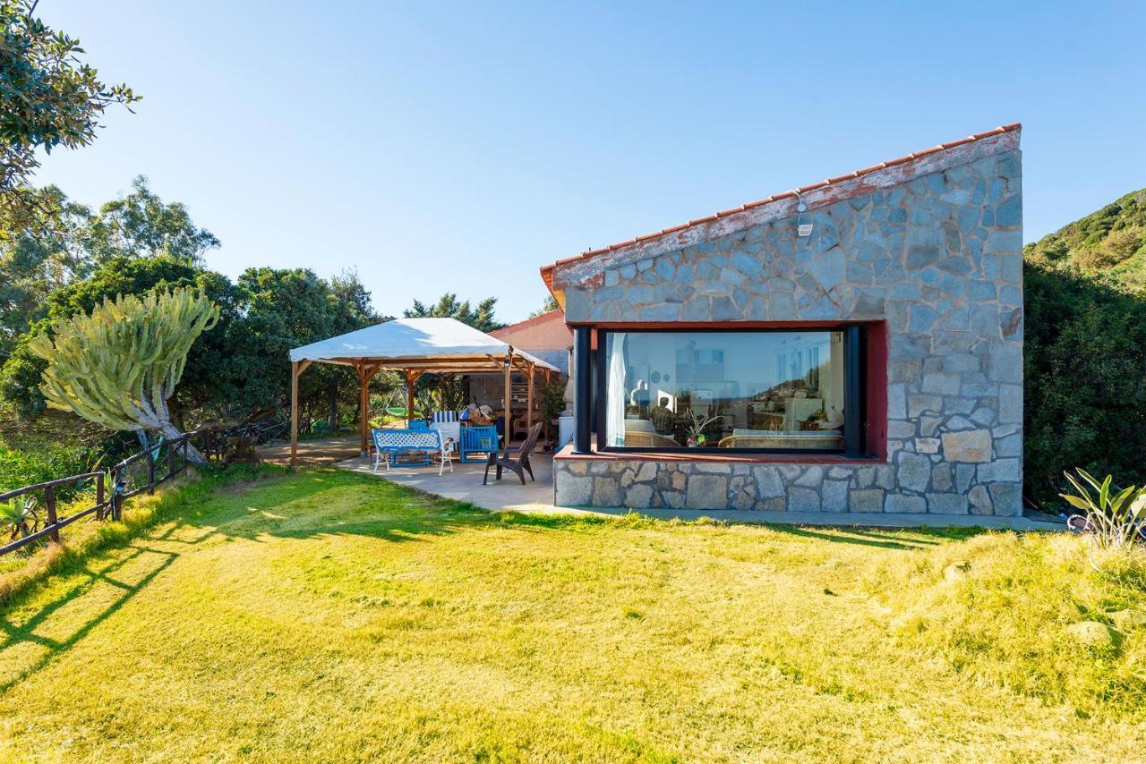 B&B Bithia Chia Esterno foto